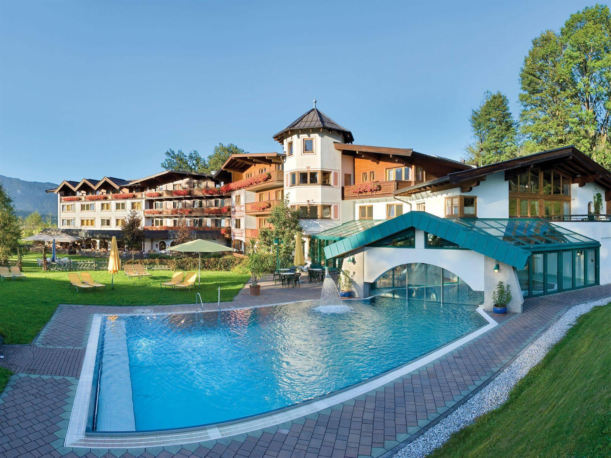 Erlebnishotel Kitzbuehler Horn Oberndorf in Tirol Exterior photo